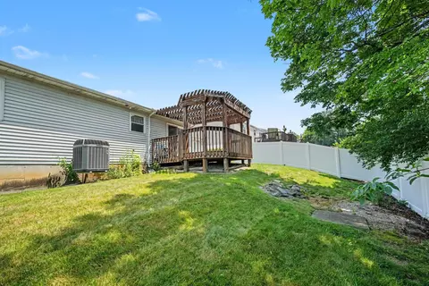 Exterior - 19 Valeside Dr, Covington, KY 41017 photo 7 of 7