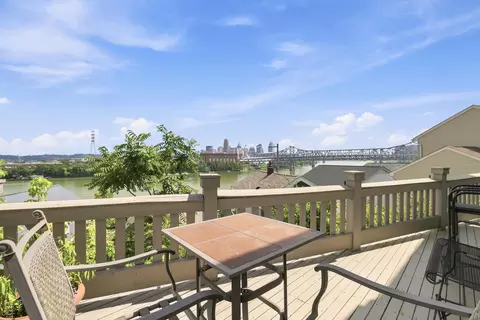 928 Spring St, Covington, KY 41016 photo 4