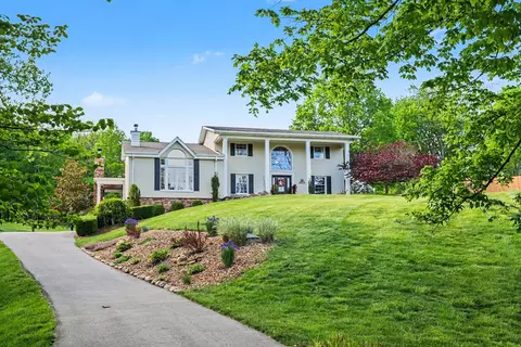 635 Sunnybrook Dr, Florence, KY 41042