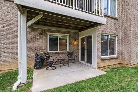 Exterior - 2250 Devlin Pl #104, Crescent Springs, KY 41017 photo 2 of 7
