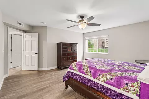 Bedroom - 2250 Devlin Pl #104, Crescent Springs, KY 41017 photo 3 of 7