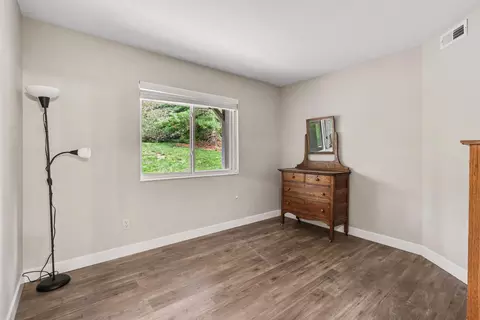 Bedroom - 2250 Devlin Pl #104, Crescent Springs, KY 41017 photo 7 of 7