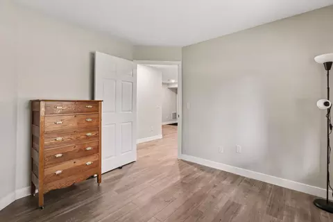 Bedroom - 2250 Devlin Pl #104, Crescent Springs, KY 41017 photo 6 of 7