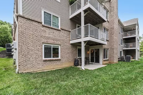 Exterior - 2250 Devlin Pl #104, Crescent Springs, KY 41017 photo 3 of 7