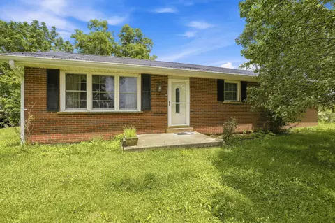 525 Chipman Ridge Rd, Williamstown, KY 41097