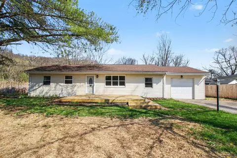 Exterior - 1982 Warren Ave, Fort Mitchell, KY 41017 photo 2 of 4