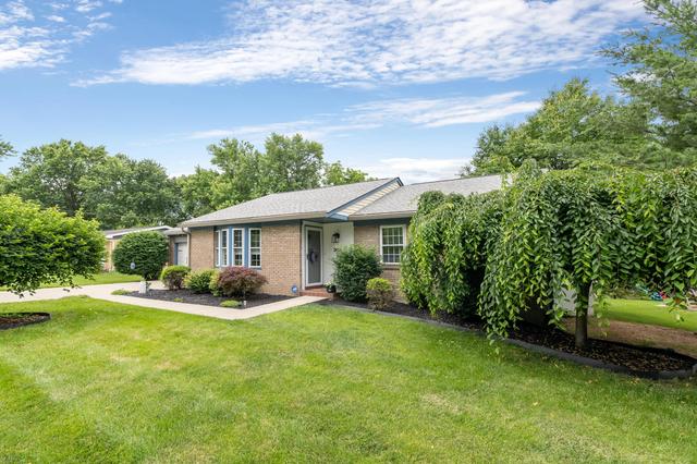 303 Center Park Dr, Florence, KY 41042