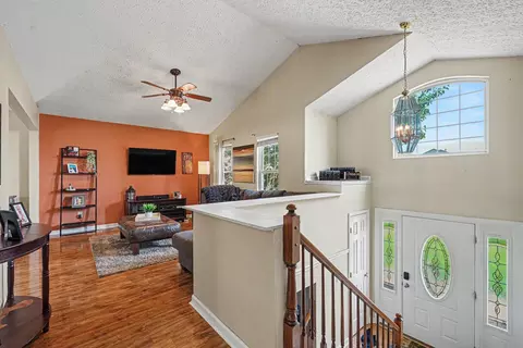 2237 Gribble Dr, Covington, KY 41017 photo 3