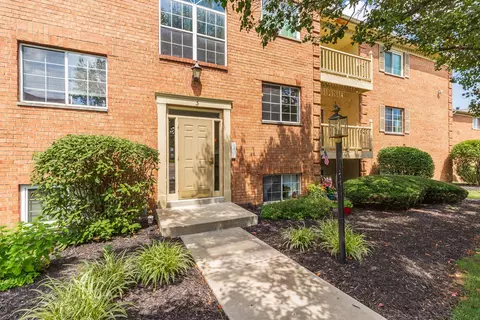 3 Highland Meadows Dr #8, Highland Heights, KY 41076