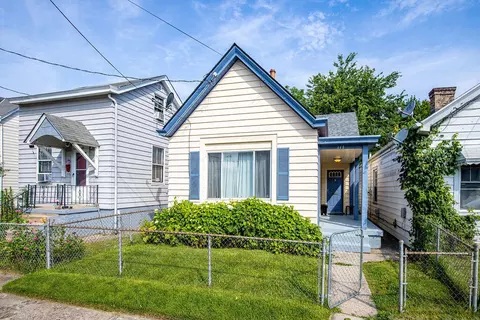 117 5th Ave, Dayton, KY 41074