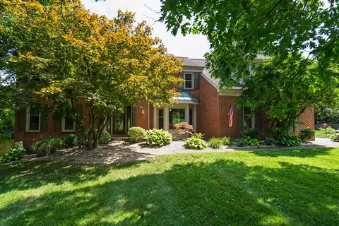 8142 Heatherwood Dr, Florence, KY 41042