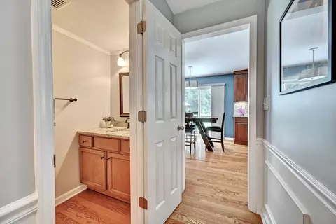 Entry Way - 2064 Periwinkle Ct, Crescent Springs, KY 41017 photo 3 of 3