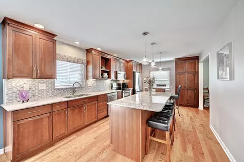 Kitchen - 2064 Periwinkle Ct, Crescent Springs, KY 41017 photo 3 of 6