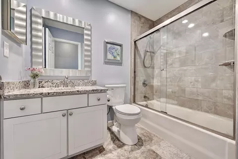 Bath - 2064 Periwinkle Ct, Crescent Springs, KY 41017 photo 4 of 4