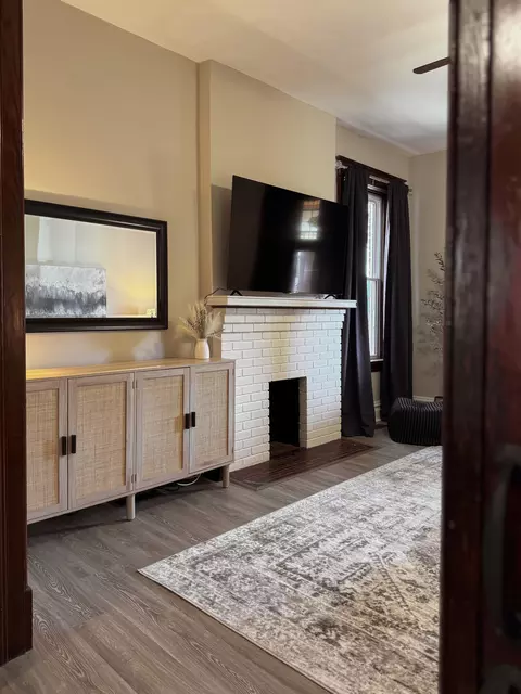 Living - 454 Elm St, Ludlow, KY 41016 photo 8 of 8