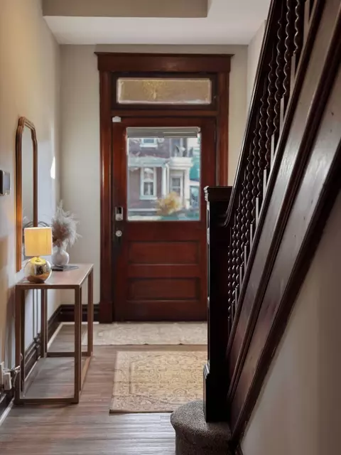 Entry Way - 454 Elm St, Ludlow, KY 41016 photo 1 of 2