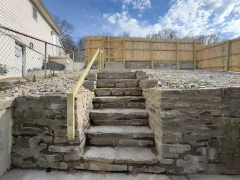 Exterior - 1035 John St, Covington, KY 41016 photo 6 of 7