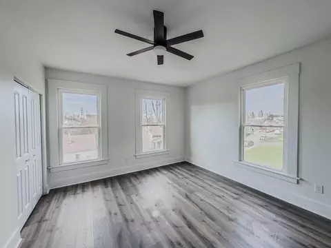 Bedroom - 1035 John St, Covington, KY 41016 photo 3 of 6