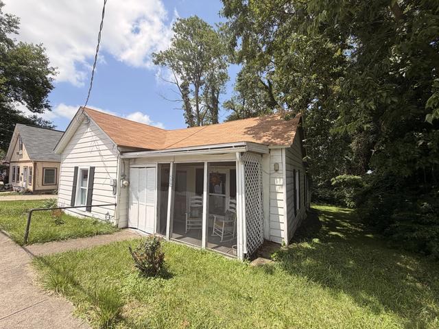 29 S Main St, Dry Ridge, KY 41035