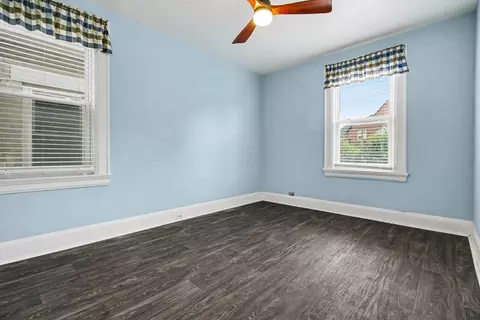 Bedroom - 332 E 18th St, Covington, KY 41014 photo 5 of 6