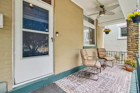 Exterior - 332 E 18th St, Covington, KY 41014 photo 4 of 5