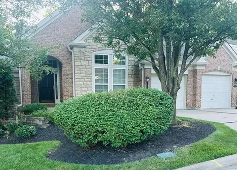 6511 Berwick Ct, Florence, KY 41042