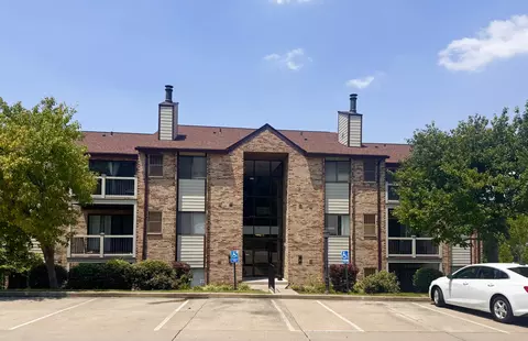 38 Woodland Hills Dr, Southgate, KY 41071