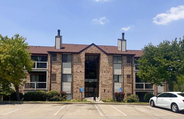 38 Woodland Hills Dr, Southgate, KY 41071