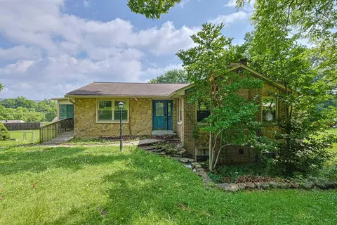 736 Parkview Dr, Latonia, KY 41015