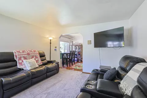 Living - 1 Howard Rd, Fort Wright, KY 41011 photo 3 of 3
