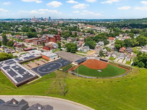 View/Area - 2041 Franklin St, Covington, KY 41014 photo 5 of 7