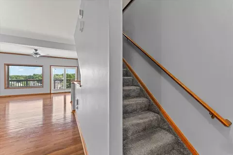 Entry Way - 2041 Franklin St, Covington, KY 41014 photo 1 of 6