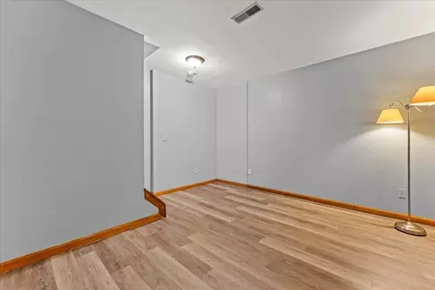 Living - 2041 Franklin St, Covington, KY 41014 photo 7 of 7