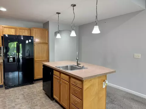 Kitchen - 2255 Rolling Hills Dr, Covington, KY 41017 photo 2 of 6
