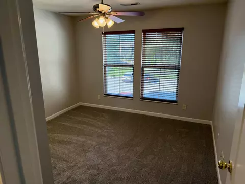 Bedroom - 2255 Rolling Hills Dr, Covington, KY 41017 photo 4 of 6