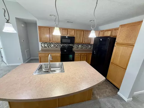 Kitchen - 2255 Rolling Hills Dr, Covington, KY 41017 photo 6 of 6