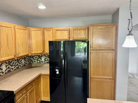 Kitchen - 2255 Rolling Hills Dr, Covington, KY 41017 photo 3 of 6