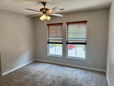Bedroom - 2255 Rolling Hills Dr, Covington, KY 41017 photo 5 of 6