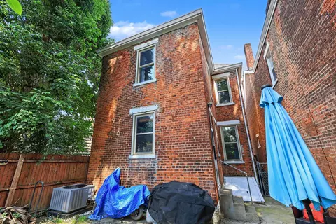 Exterior - 2007 Garrard St, Covington, KY 41014 photo 4 of 7