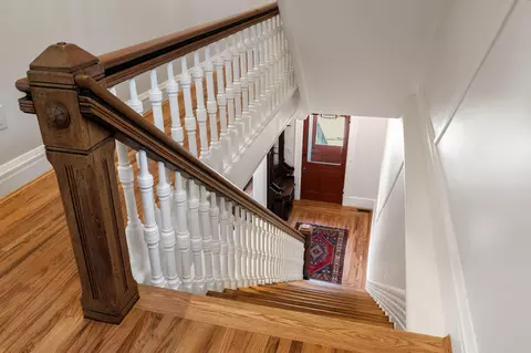 Entry Way - 801 Scott St, Covington, KY 41011 photo 8 of 12