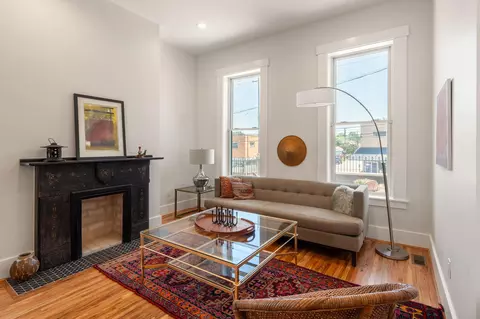 Living - 801 Scott St, Covington, KY 41011 photo 2 of 3