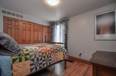 Bedroom - 166 E 43rd St, Covington, KY 41015 photo 4 of 7