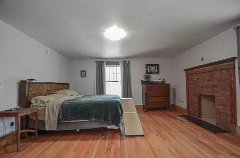 Bedroom - 166 E 43rd St, Covington, KY 41015 photo 3 of 7