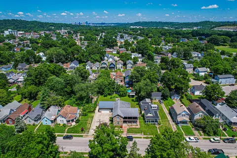 View/Area - 166 E 43rd St, Covington, KY 41015 photo 3 of 3