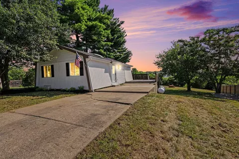 950 Reeves Rd, Dry Ridge, KY 41035