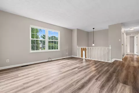 Living - 2705 Surfside Dr, Villa Hills, KY 41017 photo 4 of 7