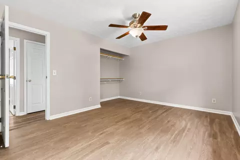 Bedroom - 2705 Surfside Dr, Villa Hills, KY 41017 photo 1 of 2