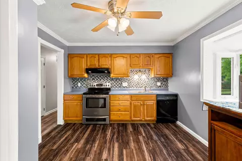 Kitchen - 2705 Surfside Dr, Villa Hills, KY 41017 photo 1 of 2