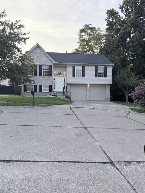3652 Pondside Ct, Elsmere, KY 41018