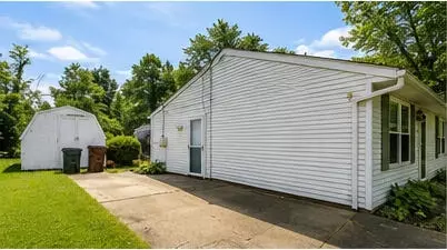 Exterior - 28 Waterside Way, Covington, KY 41017 photo 6 of 11